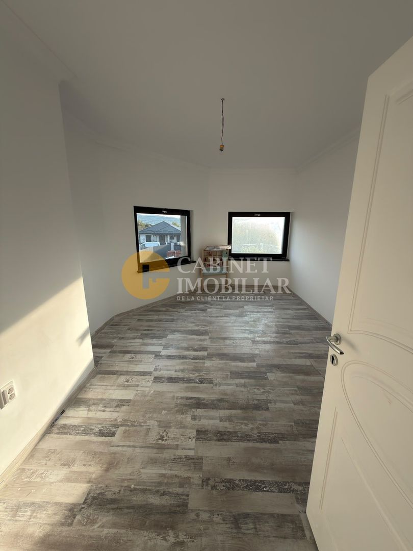 🏡 VILĂ DEOSEBITĂ 250 MP UTILI,1800 MP TEREN , TUTORA –  187.000 €! 🏡 - Poză 15