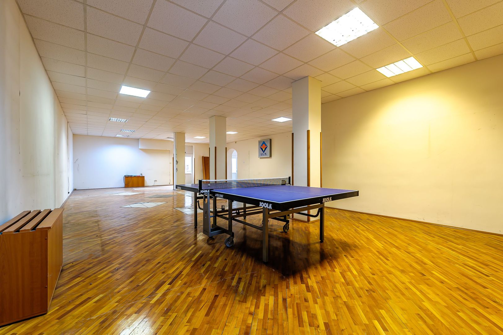 Imobil spațiu comercial și 11 apartamente - Poză 5