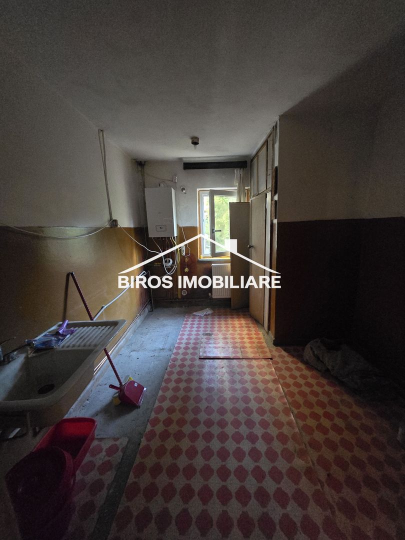 4 decomandate Rovine - Pizza Ibiza - Poză 7