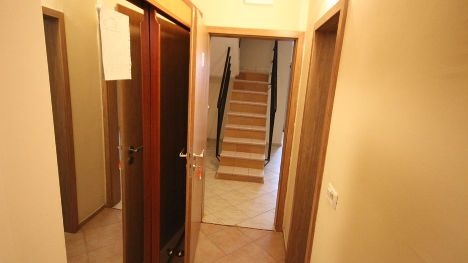 Vila  destinatie camin batrani - Poză 41