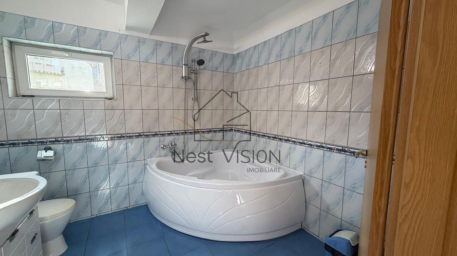 Apartament spațios cu 4 camere cu garaj - zona Ștrand - Poză 15