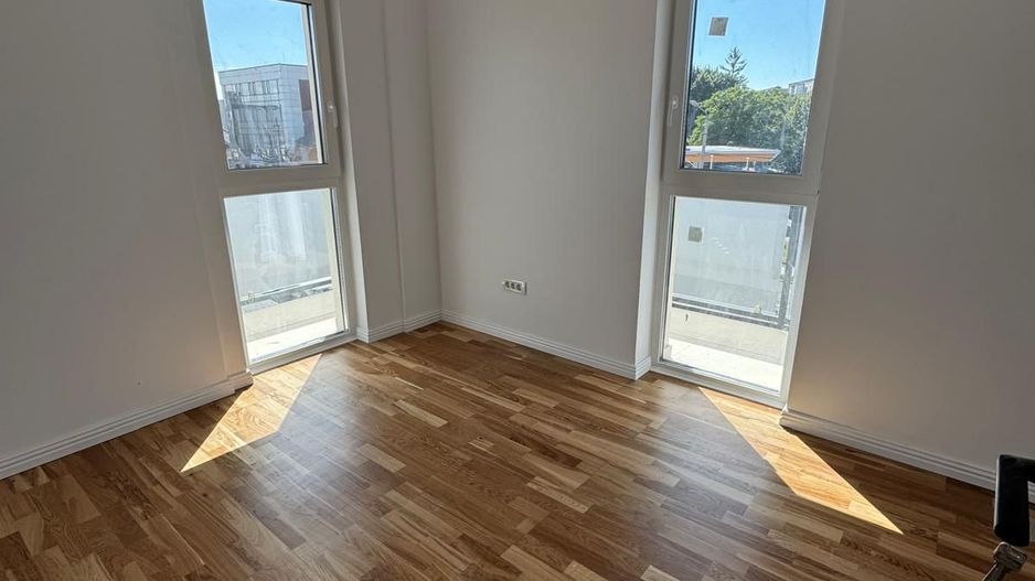 De vânzare apartament 3 camere Open Space Micalaca Arad, Bloc Nou. - Poză 6