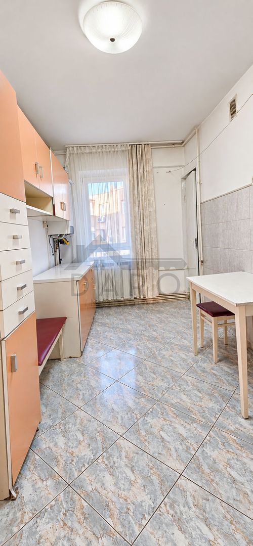 Vând apartament cu trei camere Tudor confort 1 - Poză 6