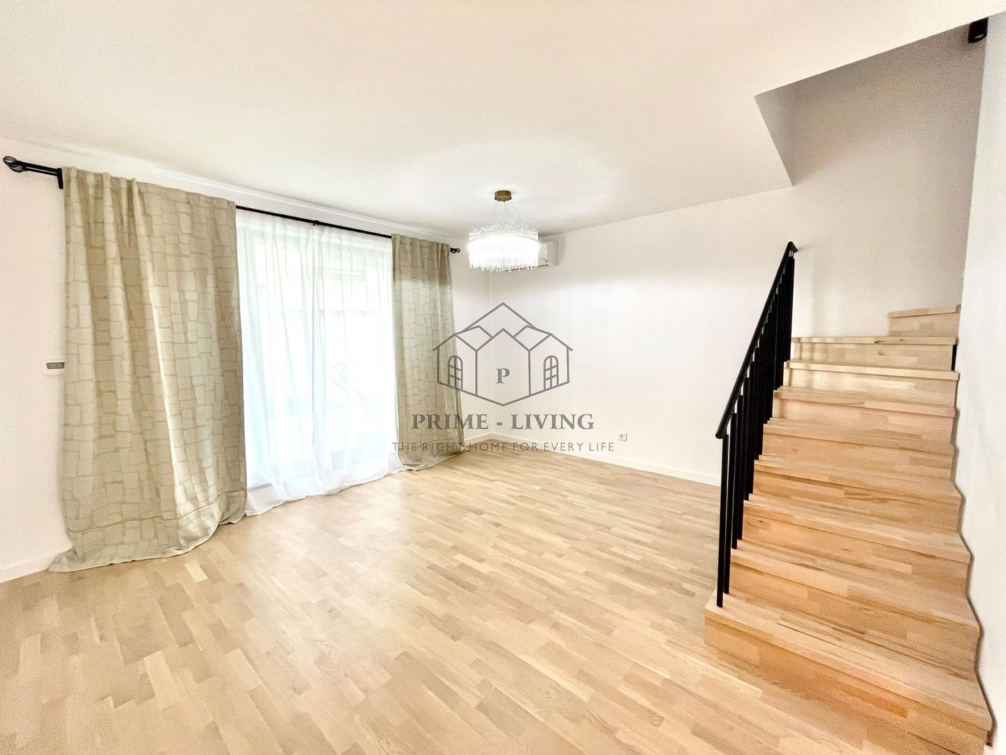 CASA NOU CONSTRUITA CU 5 CAMERE IN COMPLEX LA INCHIRIERE IN PIPERA - Poză 2