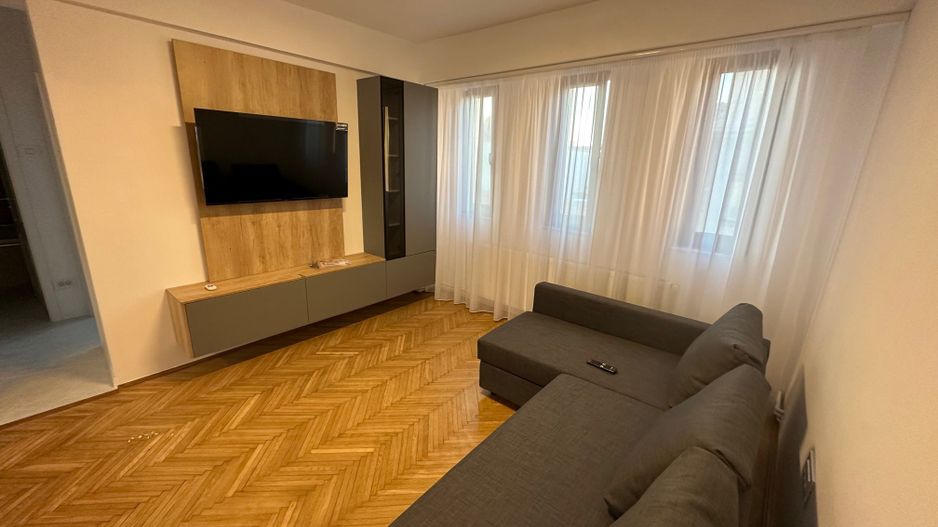 Apartament cu 3 camere de închiriat în zona Ultracentral - Poză 14