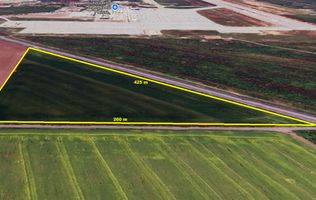 Teren Intravilan 4,5 ha – Poziție Strategică vis-à-vis de Aeroportul MK