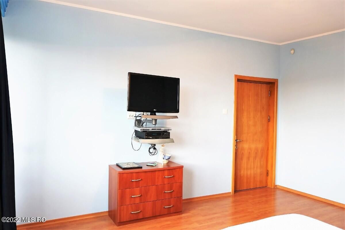 Ovidiu - Str. Nationala, Vila P+1E, teren 1094 mp, vedere la lac! - Poză 62