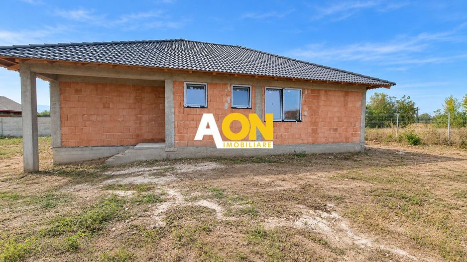Casa 4 camere cu predare la cheie, 458 mp teren, Partos - Poză 3