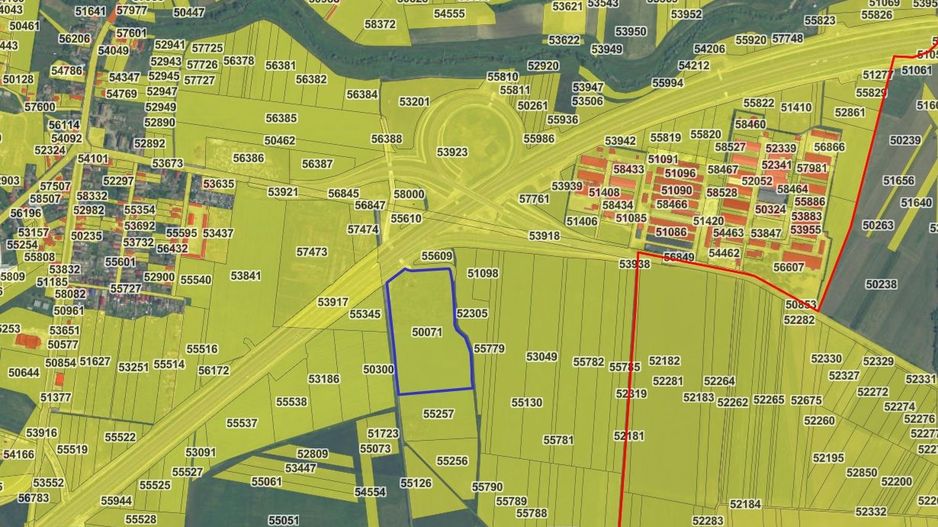 Ungheni - Investitie teren Spatiu Industrial - acces Autostrada Transilvaniei - Poză 1