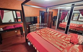 Apartament cu 3 camere transformat in 2 camere, etaj 1,  zona Ultracentral; - Poză 6