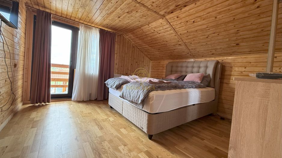 Vila de vanzare in APA-NORD  cu 2 Piscine/Zona de Relaxare/Acces lac - Poză 25