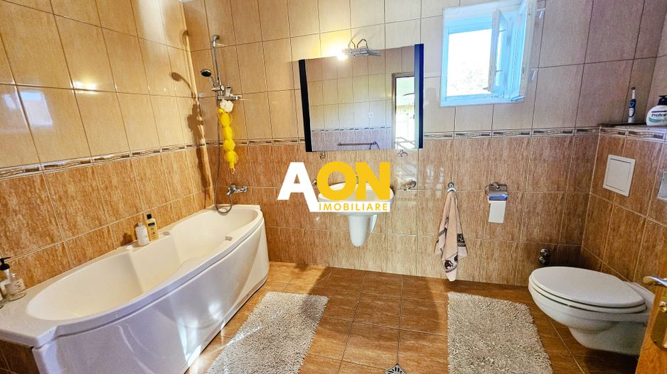 Casa 8 camere, S+P+1, teren 1377 mp, zona Schit - Poză 19