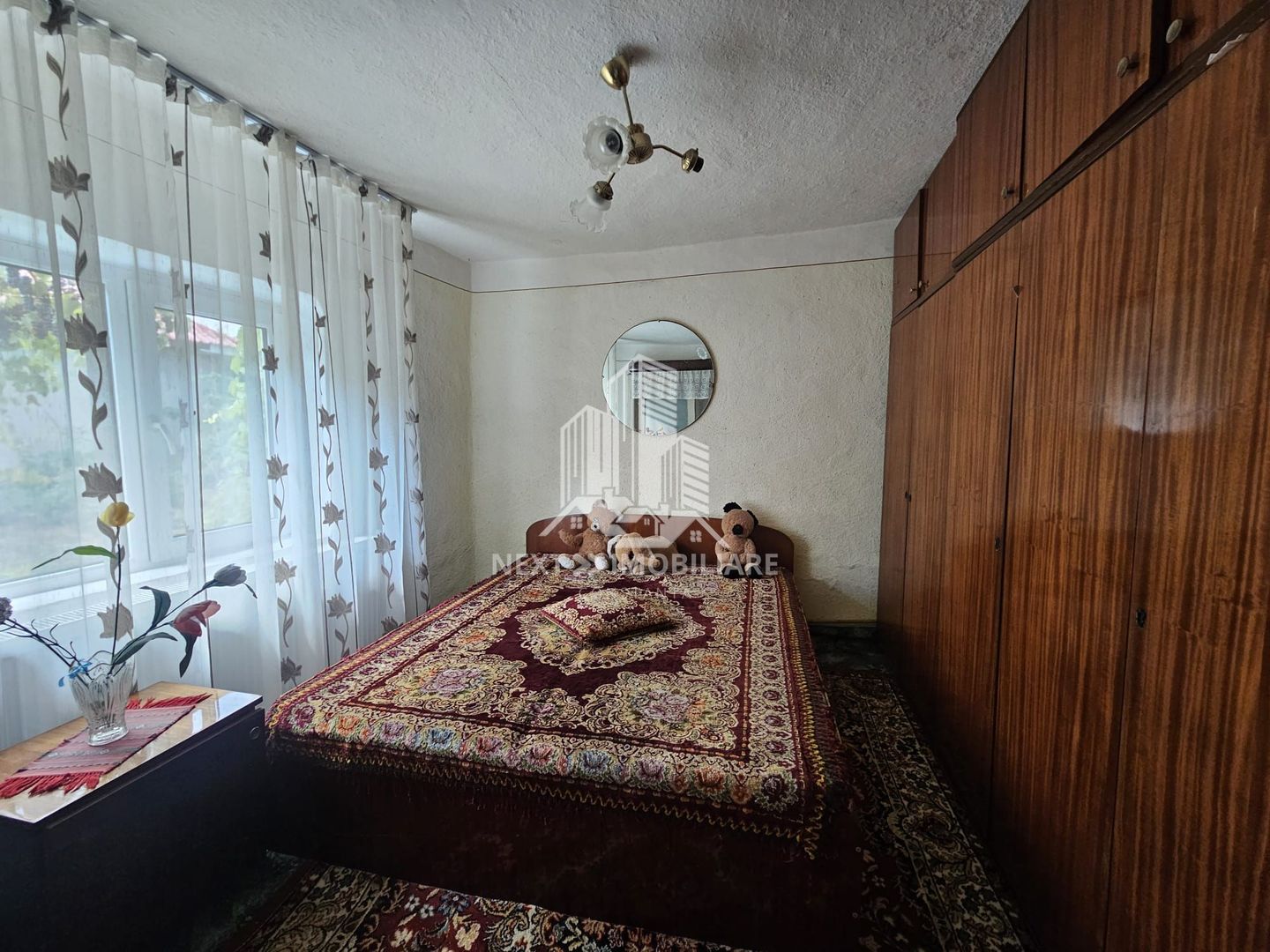 Casă  4 camere cu 2 intrări, garaj și teren 1751mp– Cobadin - Poză 2