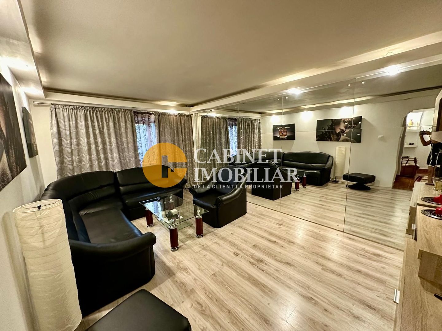 Nicolina- 3 Camere Decomandat - Etaj 3 -Bloc 1986 - Poză 2