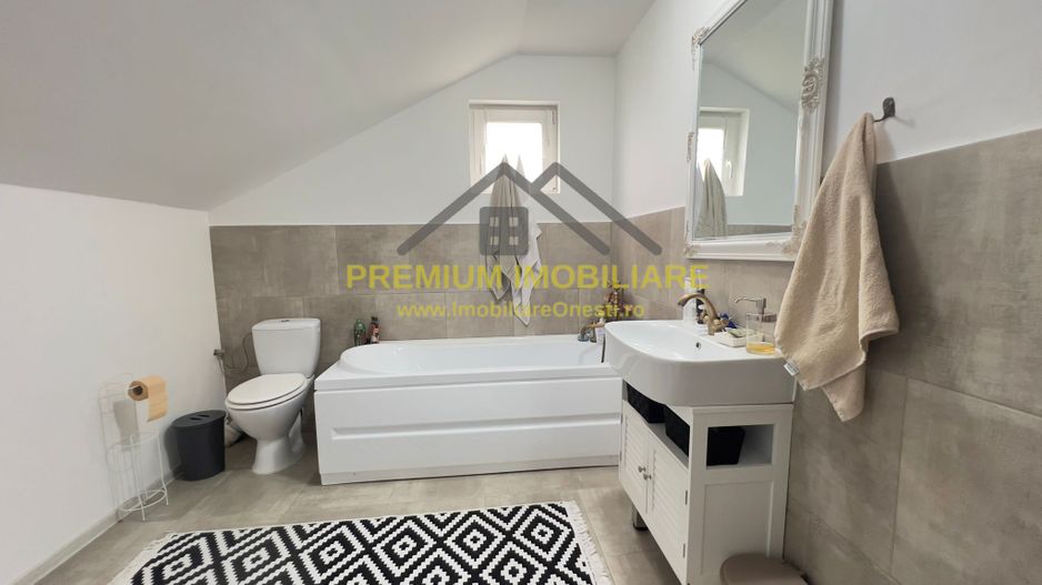 Vila de vanzare Onesti - Cartier Andrasesti - Poză 10