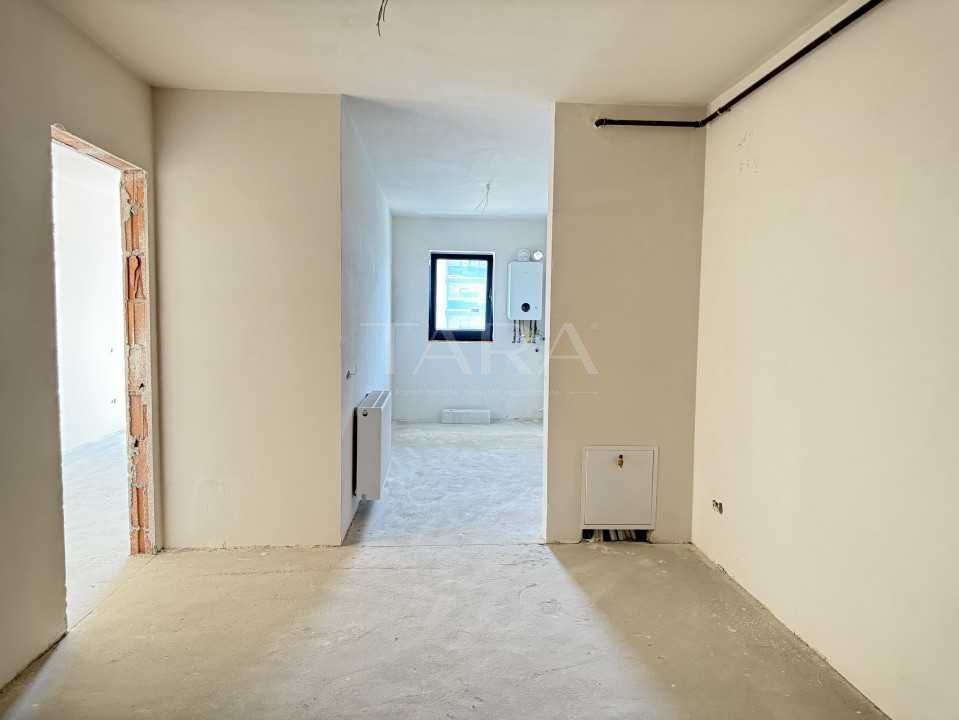 Apartamentul este situat intr-un imobil nou, recent finalizat - Poză 2