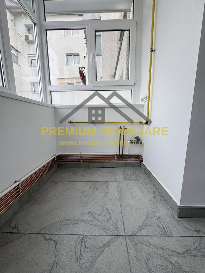 Apartament 2 Camere - Etaj 1 - Zona Mal - Renovat - Poză 11
