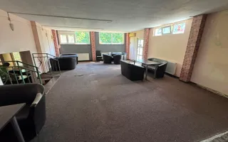 DE INCHIRIAT - SPATIU COMERCIAL CHIAR IN FATA PRIMARIEI SNAGOV - Poză 13