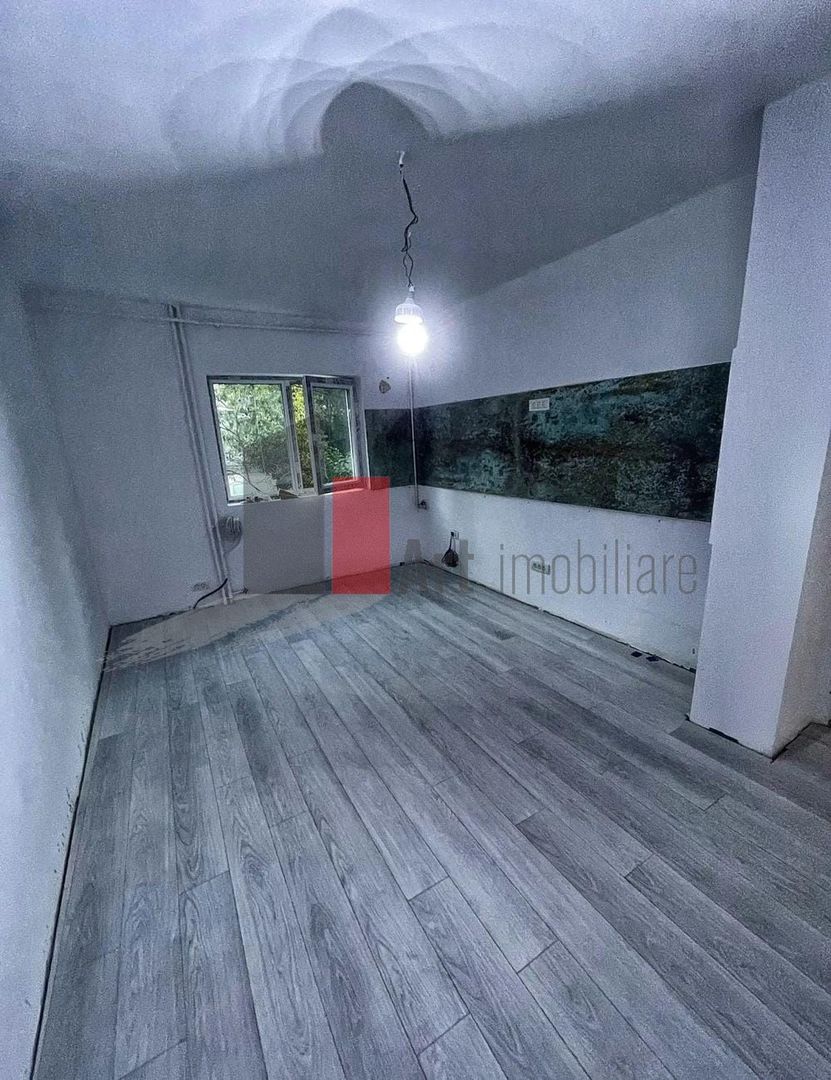 Vânzare apartament 2 camere semidecomandat Drumul Găzarului - Giurgiului - Poză 1