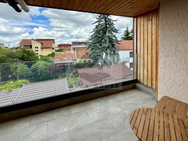 Apartament cu trei camere,  zona Blumana - Avram Iancu 85mp - Poză 6