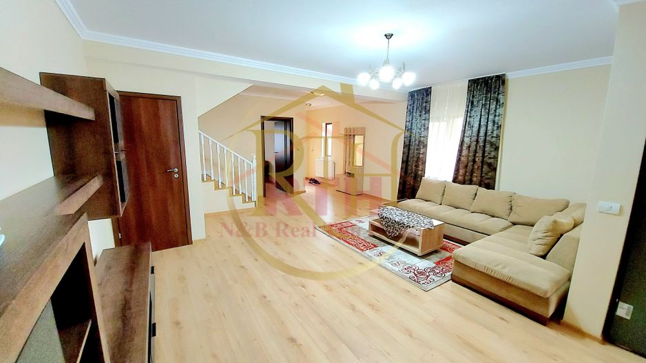 Oferim spre inchiriere casa-duplex cu 4 camere,3 bai,Dumbravita,aproape de Lidl - Poză 4