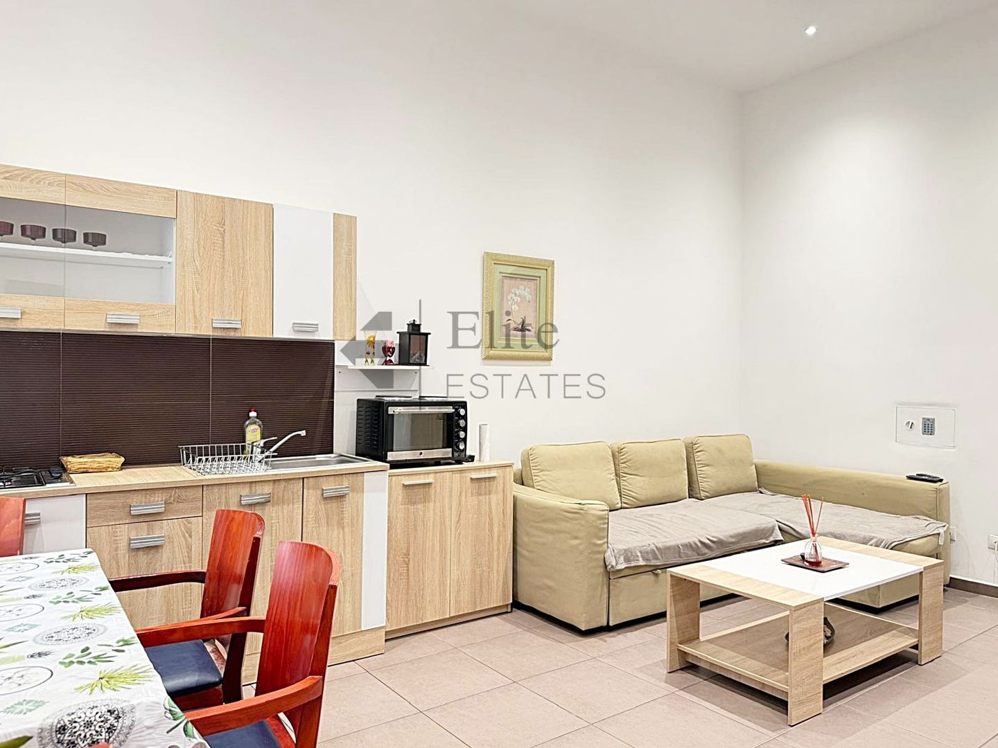 Apartament ultracentral cu 2 camere | Palatul Apollo Oradea - Poză 3