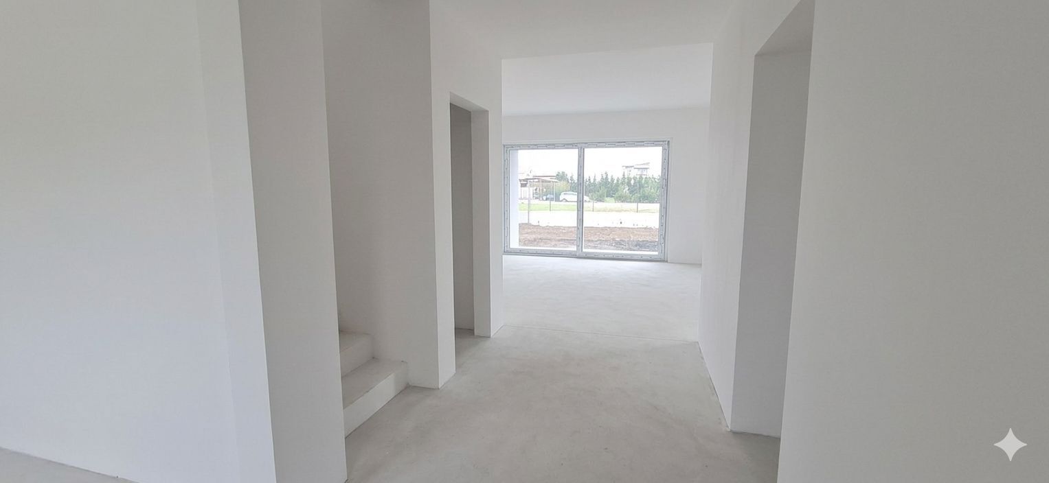 Duplex cu 5 camere si teren de 372mp - Poză 5