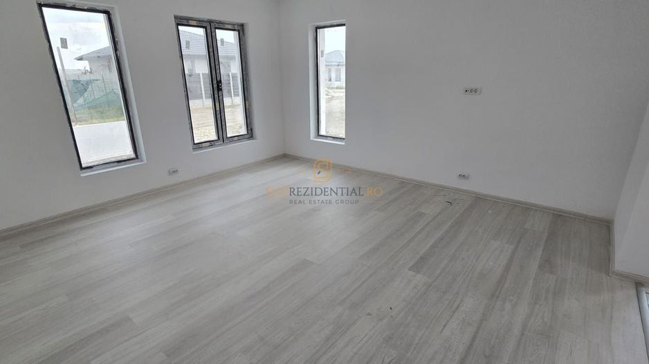 Casa individuala cu 3 camere si teren generos - Comuna Berceni, Ilfov - Poză 10