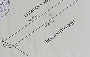 Teren intravilan de 600 mp în sat Pocreaca, cu acces la asfalt, curent și apă