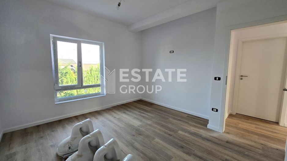 Duplex cu 5 camere despartit prin camera tehnica in Dumbravita - Poză 11