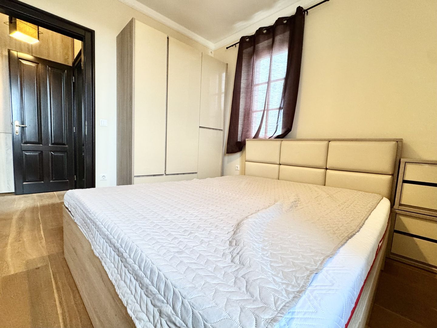 Spațiu, lumină și liniște – 2 Camere în zona Ronat - Poză 10