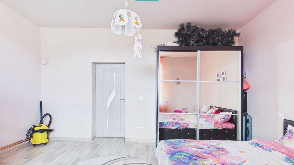 Casă individuală 3 camere,teren de 1500Mp Bătania - Poză 6