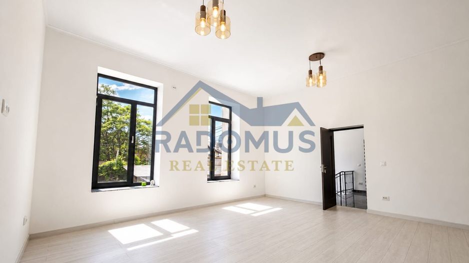Clădire Ultracentrală | 10 camere | Încălzire în pardoseală | D+P+M - Poză 13