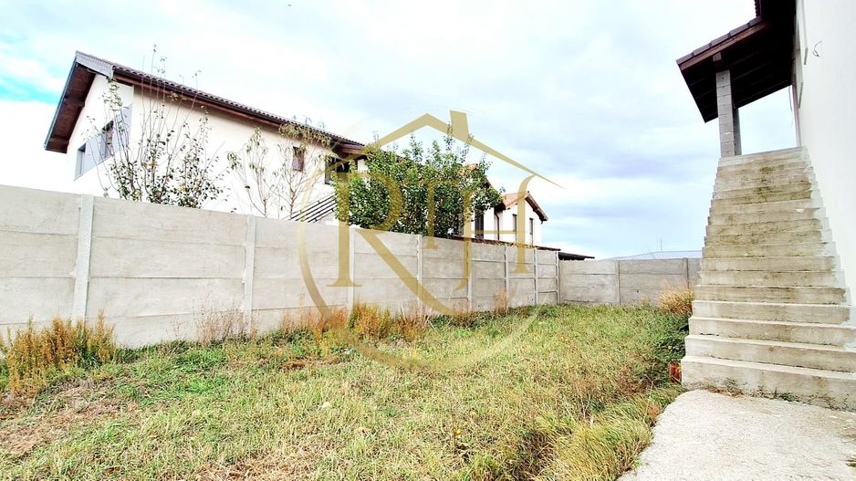 Se vinde duplex modern cu 3 camere  plus teren in Giroc ,zona linistita. - Poză 5