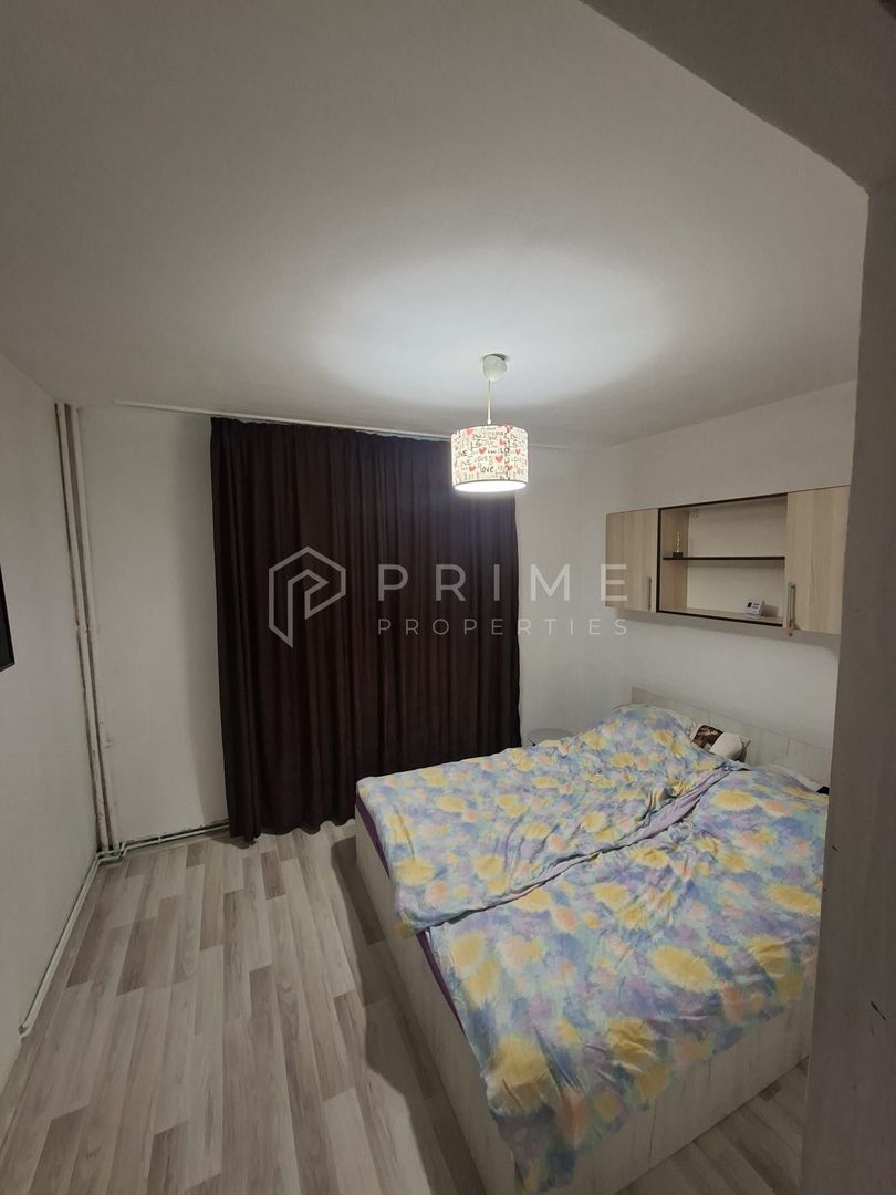 Apartament decomandat cu 3 camere Dambu Pietros - Poză 1