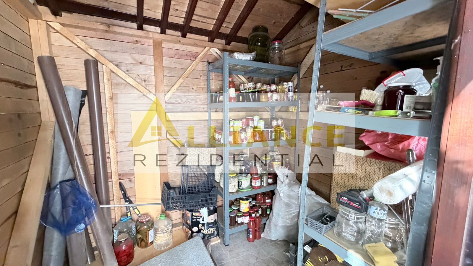 Duplex - 4 camere - 2 bai - 258mp teren - Poză 20