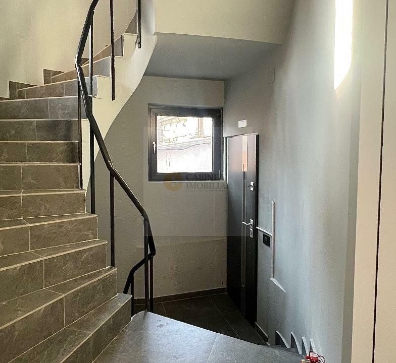 Vila tip Duplex - complet renovata - zona Aviatorilor - Poză 4