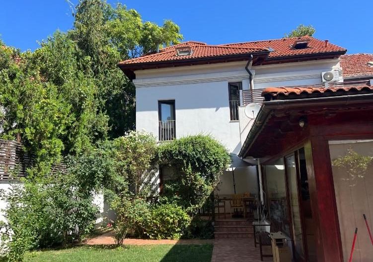 De inchiriat - Vilă superbă | Cotroceni | 8 camere terasă și grădină - Poză 9