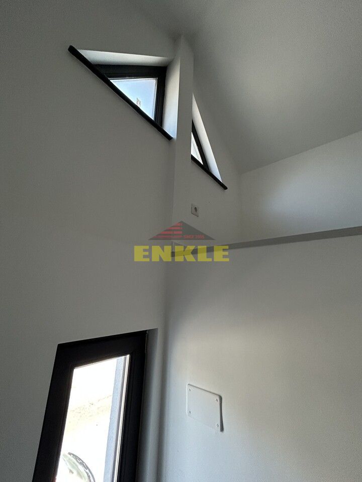 Casa de vanzare, zona Liceul Pedagogic. Pret 225.000€ Negociabil! - Poză 16