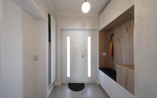 Casă ideală pentru familie în Brașov, Bunloc – spațioasă, luminoasă, priveliște - Poză 4