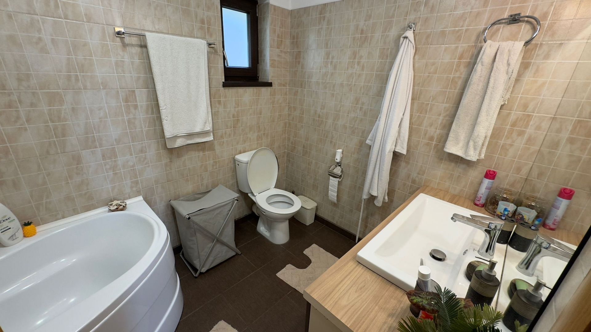 CASA INDIVIDUALA P+1+POD - STRADA  ASFALTATA / UTILITATI, COMISION 0% - Poză 10