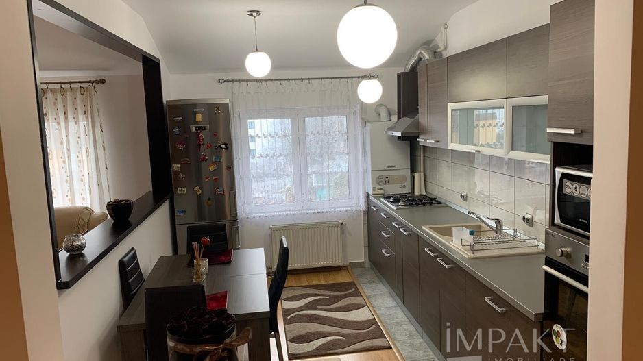 Apartament cu două camere, cartier Andrei Muresanu! - Poză 4