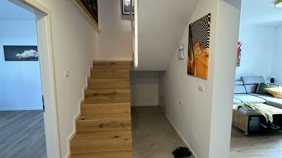 Casa deosebita intr-un cartier privat cu bariera - Poză 19