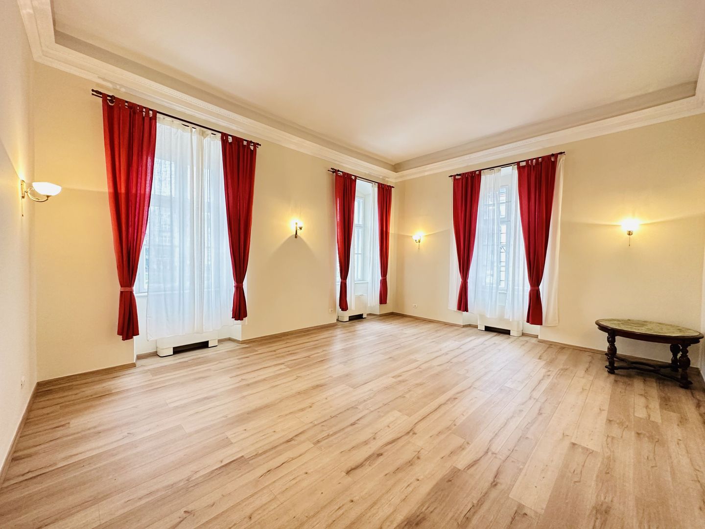 Spațiu Birouri de Închiriat cu Vedere Minunată în P-ta Unirii, Com 0% - Poză 10