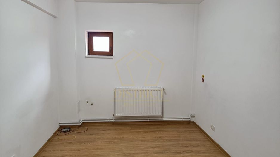 Spațiu de birouri de închiriat | Zona LIPOVE - Poză 7