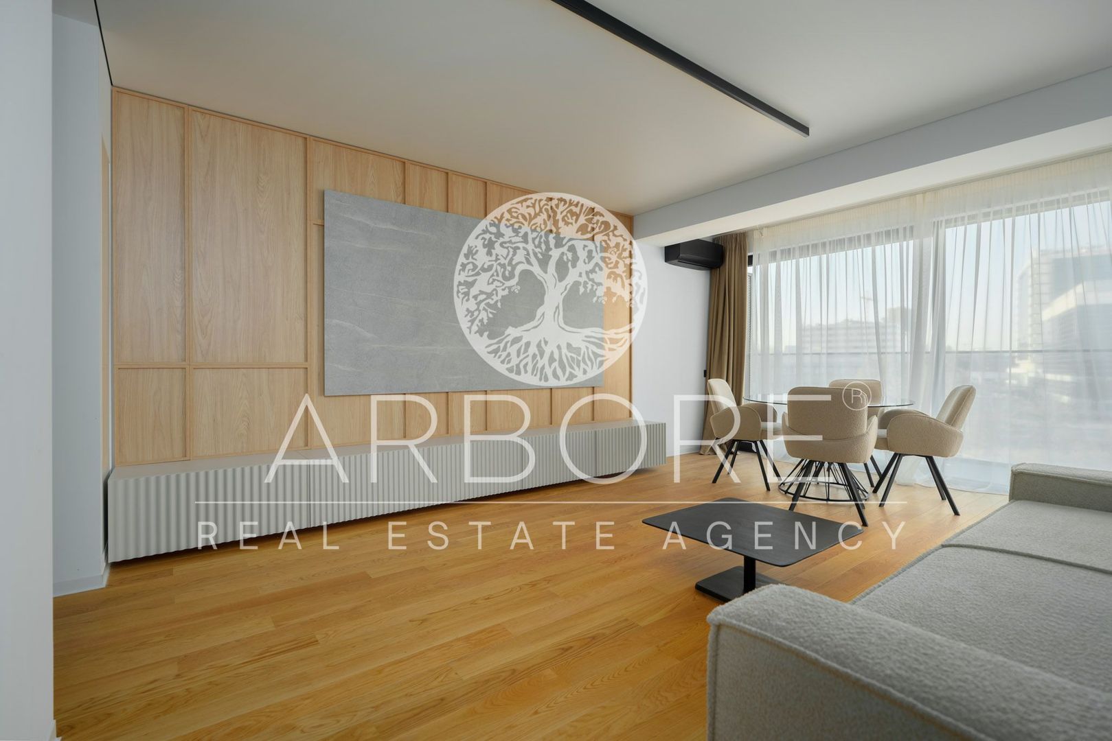 Apartament de Vânzare cu 3 Camere în Zona de Nord a Bucureștiului - Poză 1