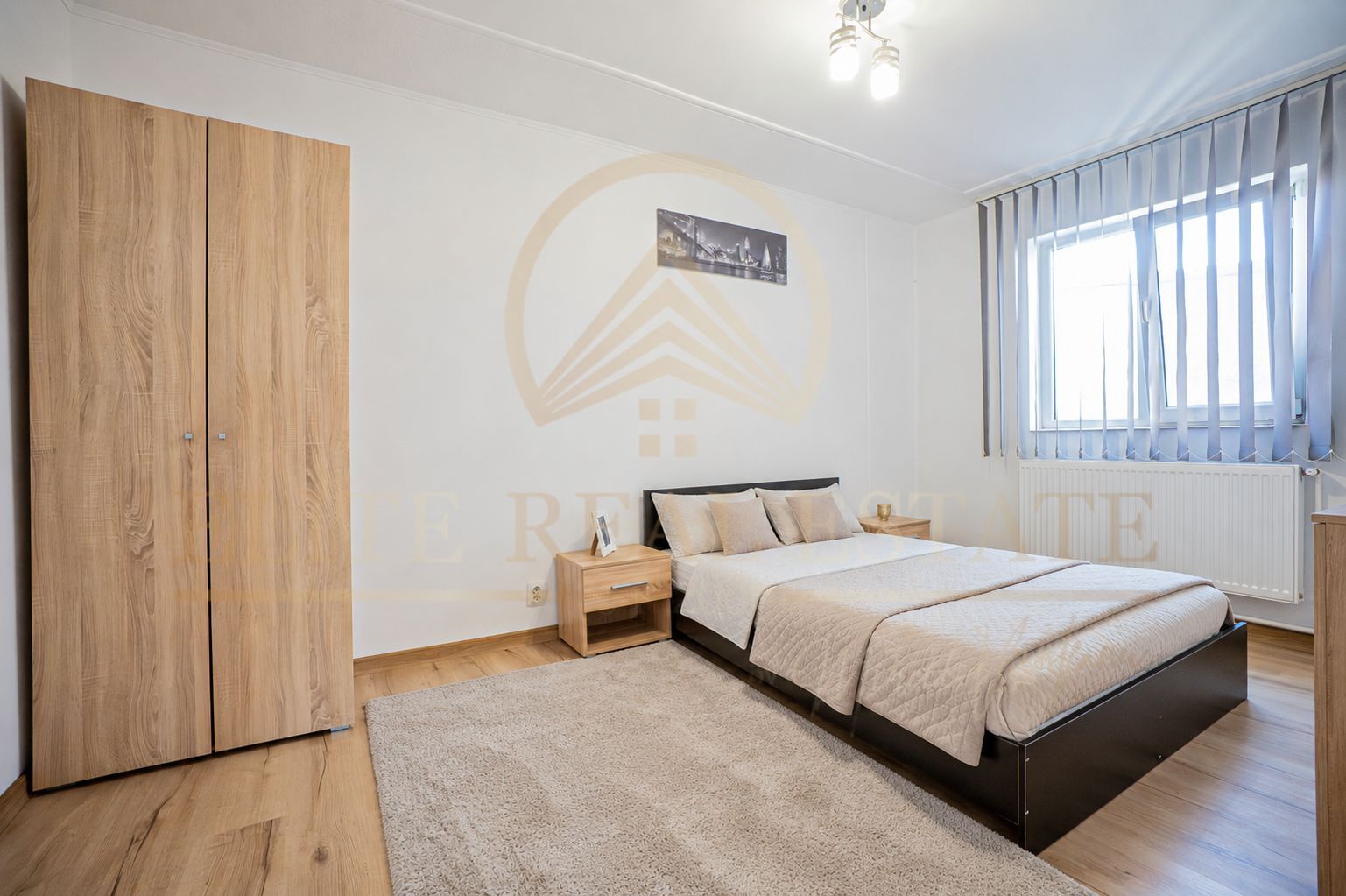 Apartament in vila , Curte  , Garaj - Pod butelii - Poză 5