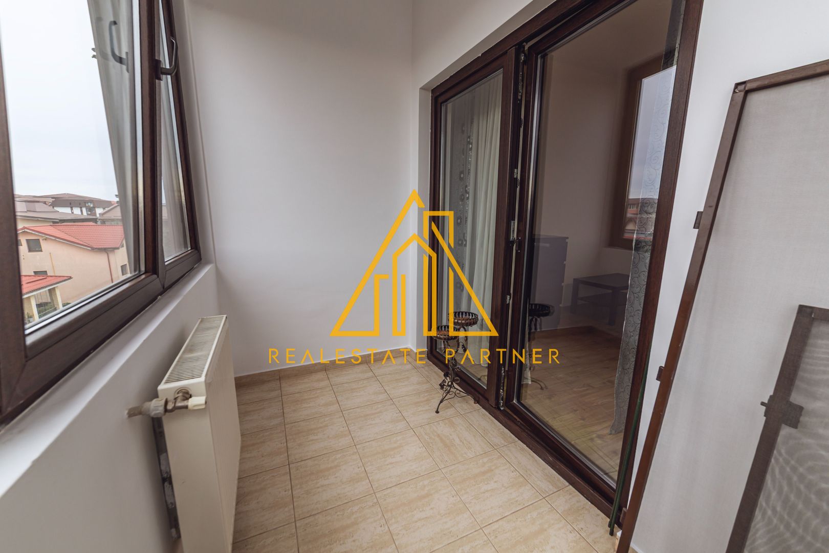 Apartament luminos, completat de spații utile și confortul de care ai nevoie! - Poză 6