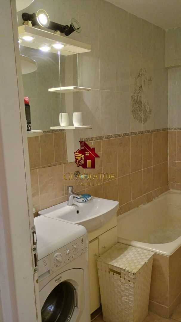 Tg Cucu - Podu de Fier, Str. Cucu Apartament 3 camere, zona centrala - Poză 6