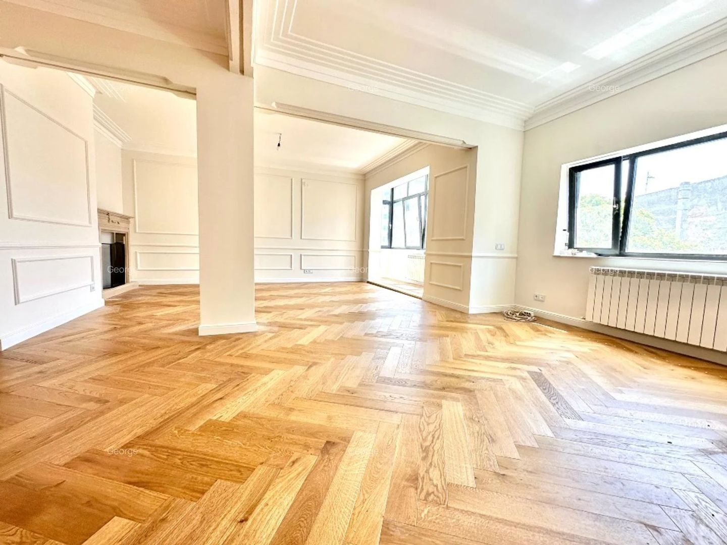 Apartament cu 3 camere decomandat în Universitate - Poză 1